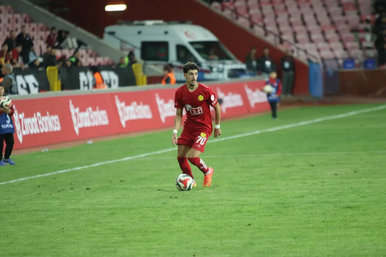 Eskişehirspor maçı bugün hangi kanalda, saat kaçta? Ayvalıkgücü ile deplasmanda karşılaşacak