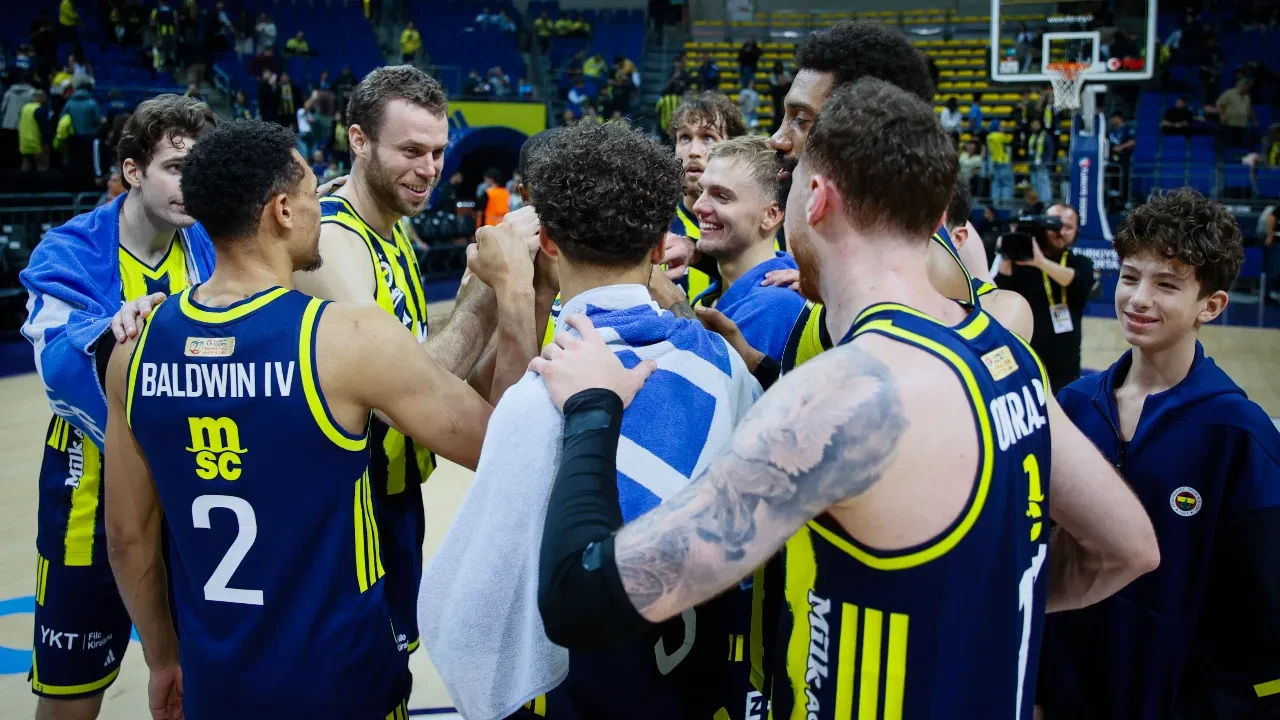Fenerbahçe Beko Türkiye Sigorta Basketbol Süper Ligi'nde yara sardı!
