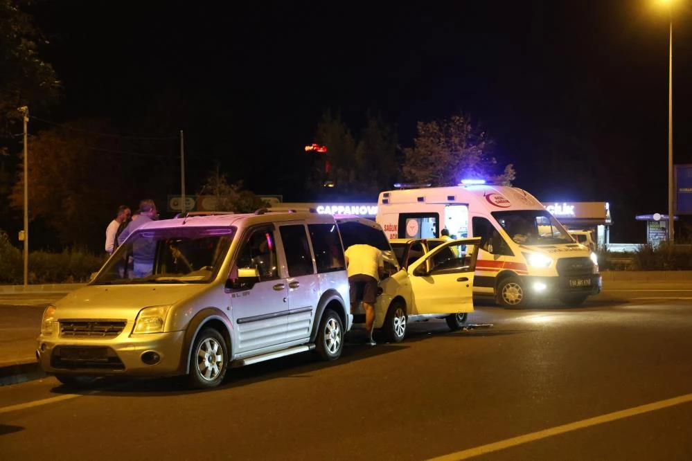 Nevşehir’de 2 yaralı kazadan yarım saat sonra kaza yaptıklarını ihbar ettiler