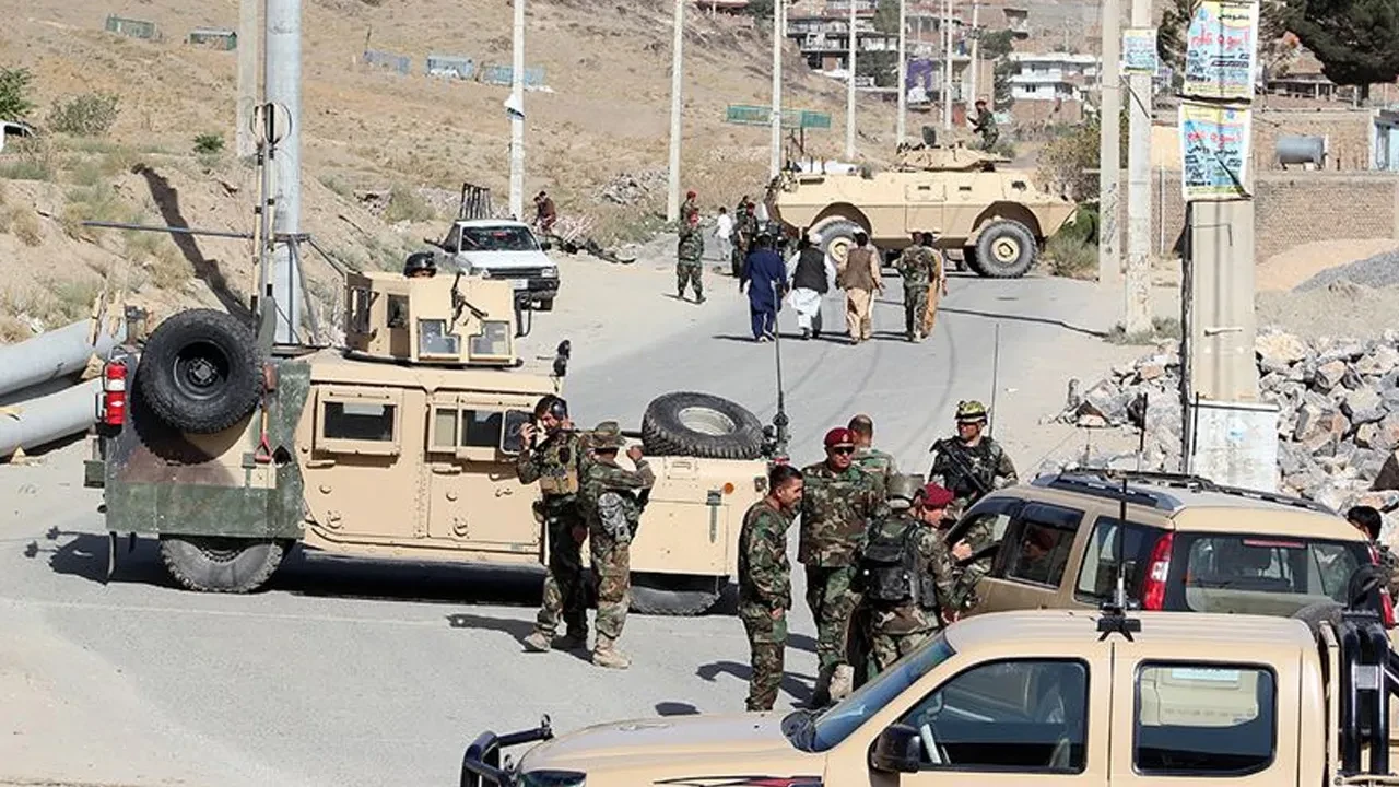 Pakistan ile Afganistan arasında şiddetli çatışma: Ağır kayıplar var
