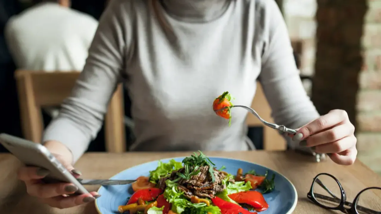 Restoran ve kafelerdeki kasa oyunlarına son! Vatandaş menü fiyatlarını önceden görebilecek