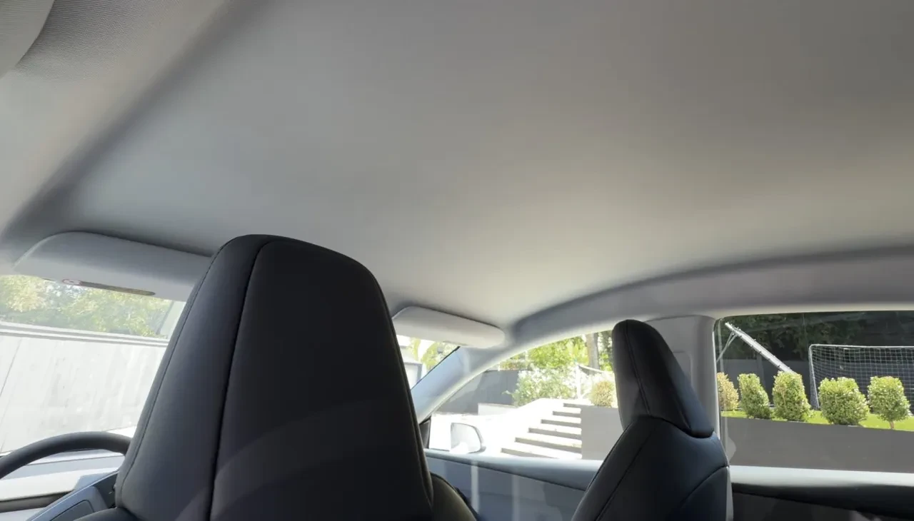 Tesla Model Y Standard'da cam tavan yok: Sebebi belli oldu