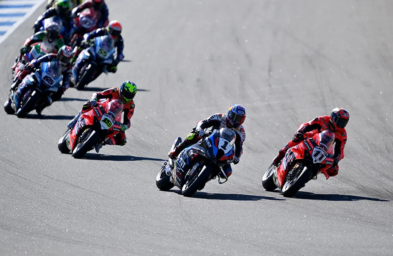 Toprak Razgatlıoğlu yarışı ne zaman, saat kaçta? Superbike Estoril hangi kanalda yayınlanacağı duyuruldu