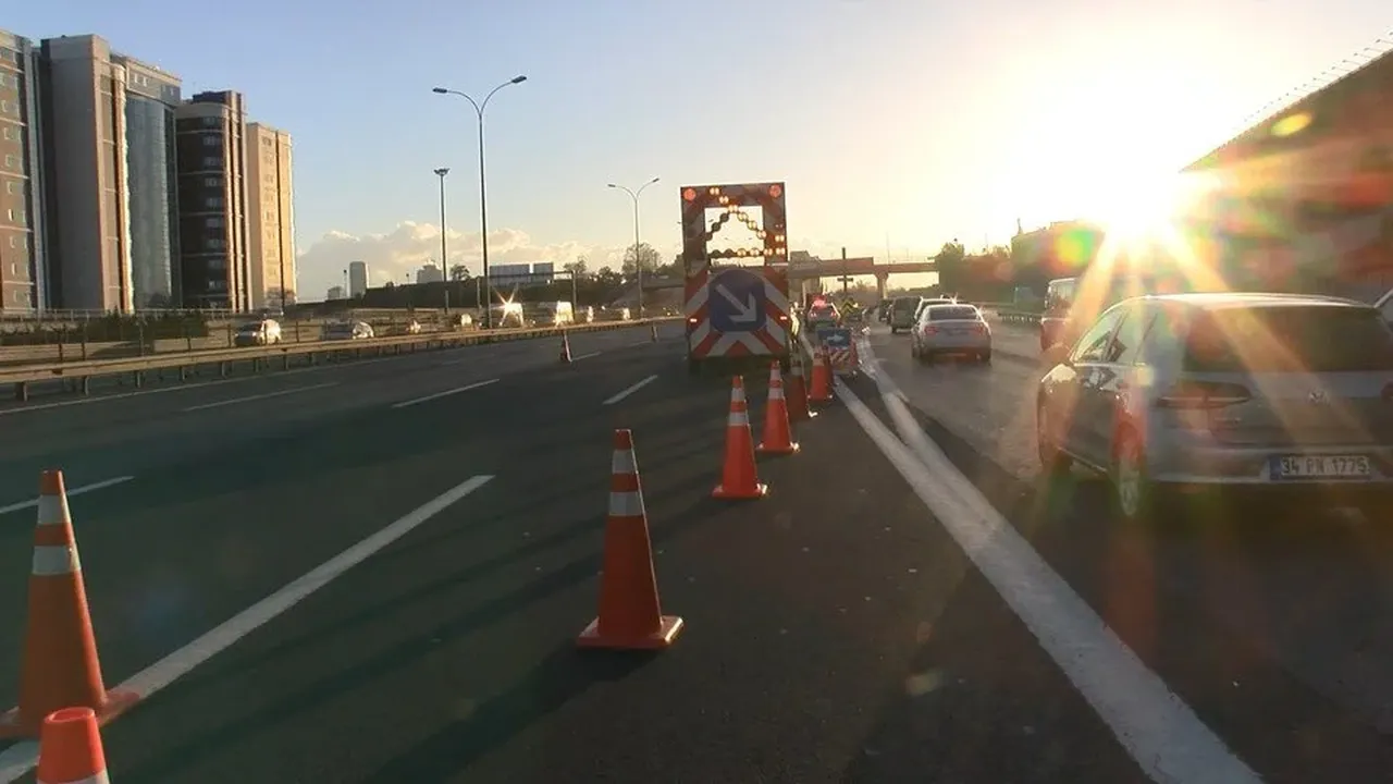 Yola çıkacaklar dikkat! İstanbul'da bu yollar trafiğe kapalı