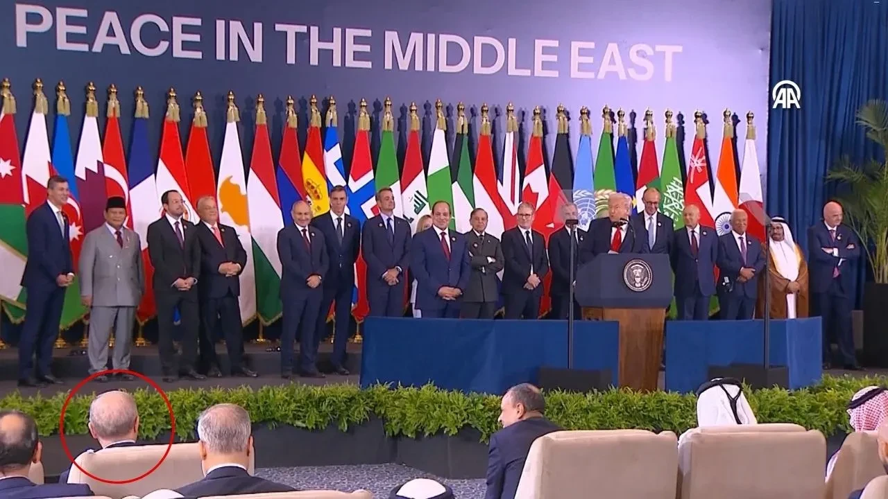 Cumhurbaşkanı Erdoğan'dan dikkat çeken hamle: O fotoğrafa girmedi! 'Bu ne der' giderdi