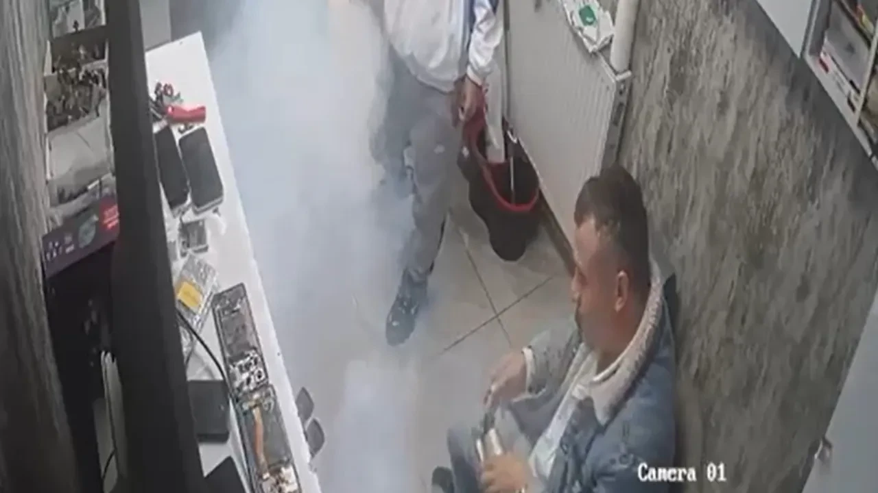 Elinde bomba gibi patladı! Tamirci ölümden böyle döndü
