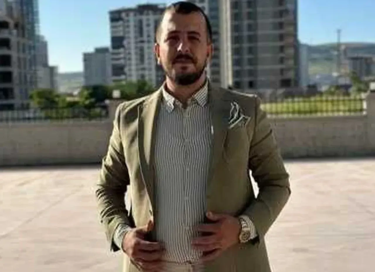 Garsonluğu bıraktı borsa manipülasyoncusu oldu! Küçük yatırımcıları böyle tuzağa çekmişler