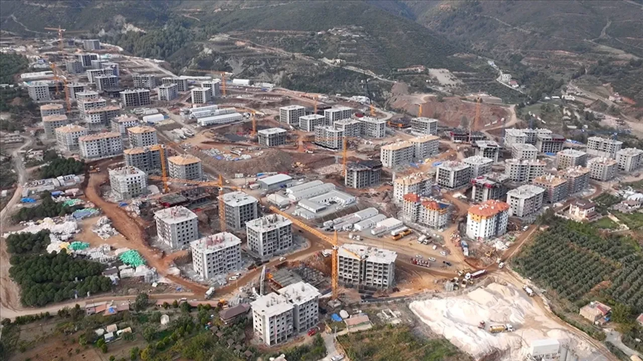 Hatay'da hala çadırda kalan depremzedeler var mı? DMM detayları açıkladı