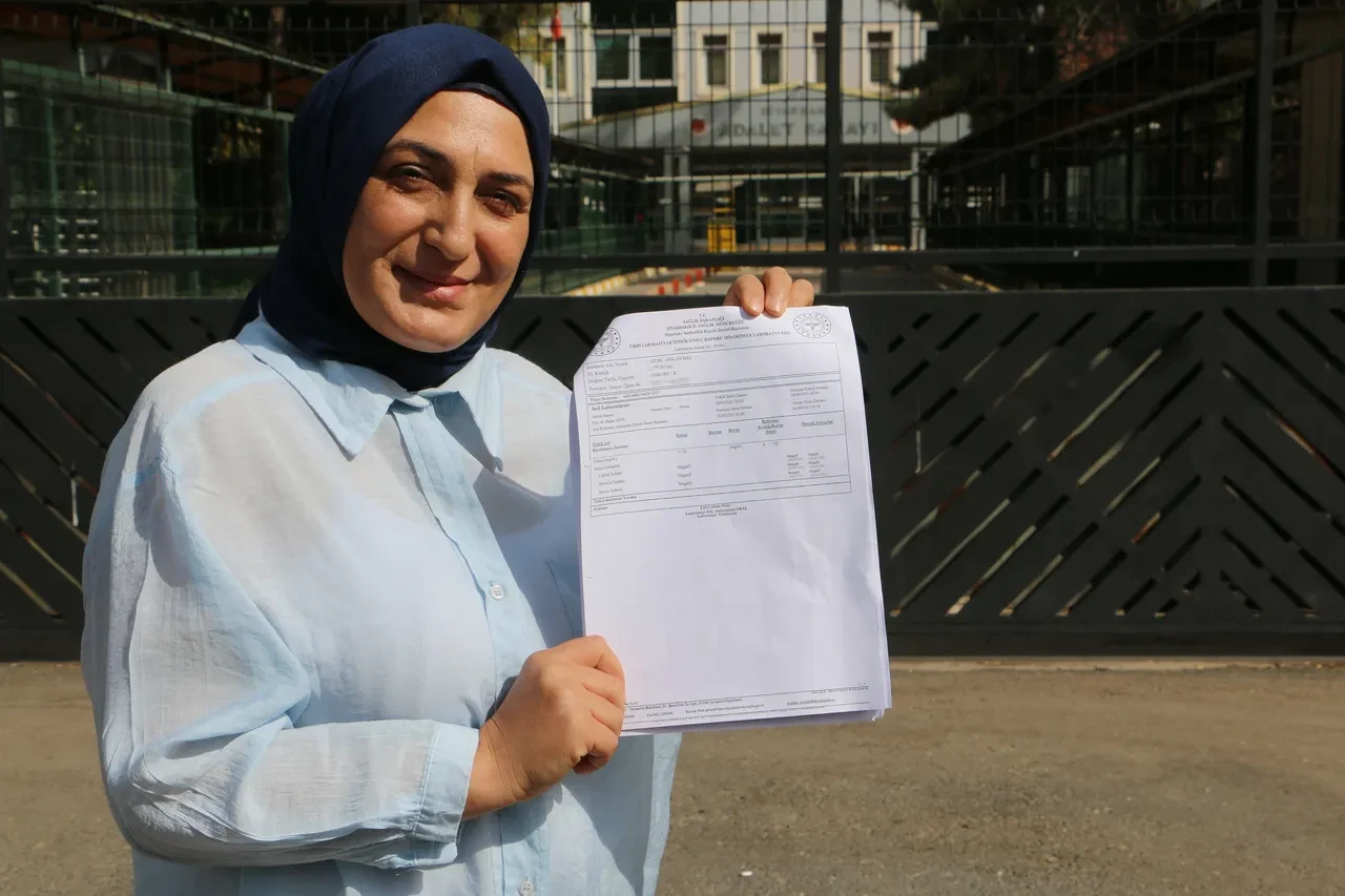 Islak mendil kullandı, hem ceza yazıldı hem de ehliyetine el konuldu! 'Kamera şakası sandım'