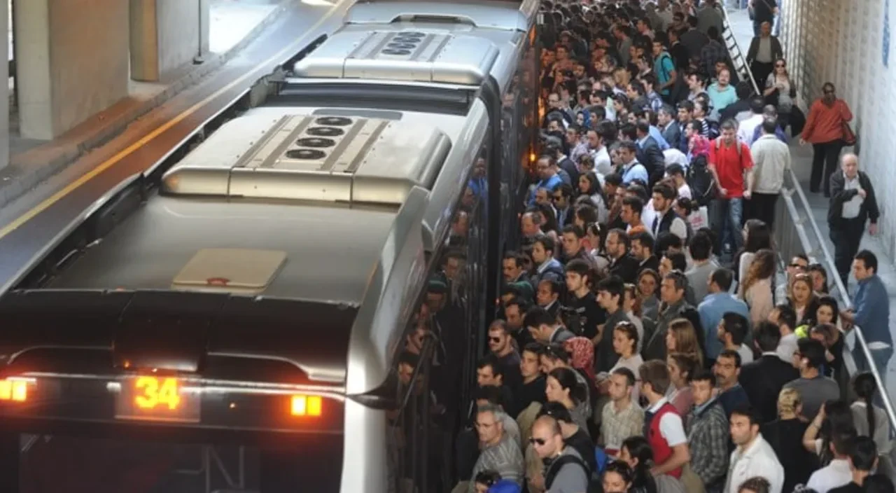 İstanbul'da influenza kol geziyor! Her 100 kişiden 13'ü hasta