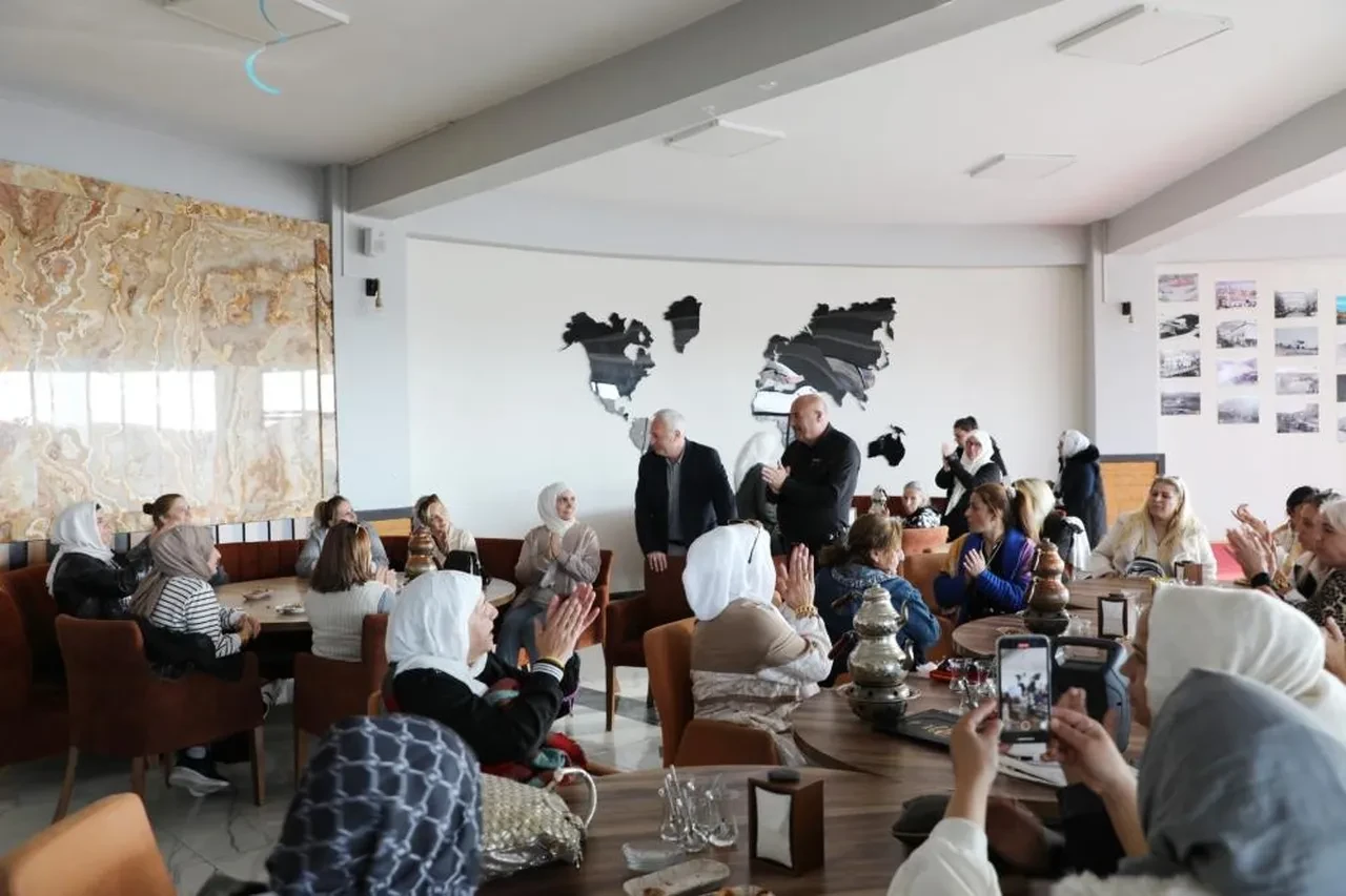 Memleket özlemini bitiren hizmet! 50 kişi ilk kez Bayburt'u gördü