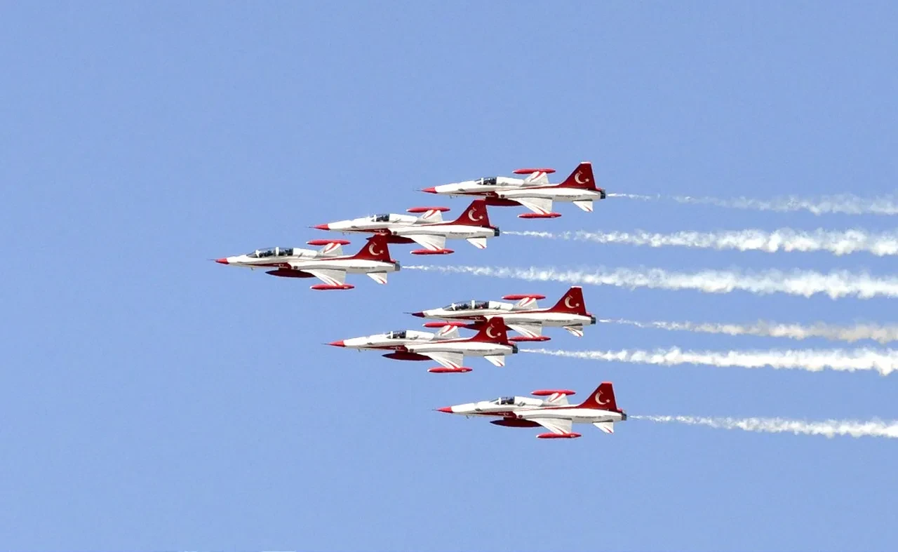 Türk Yıldızları Kırklareli gösteri uçuşu ne zaman, nerede? 29 Ekim'e özel uçak gösterisi