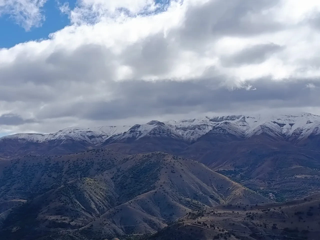 Türkiye'ye kış çok erken geldi! Birçok il güne kar yağışı ile uyandı: İşte o görüntüler 
