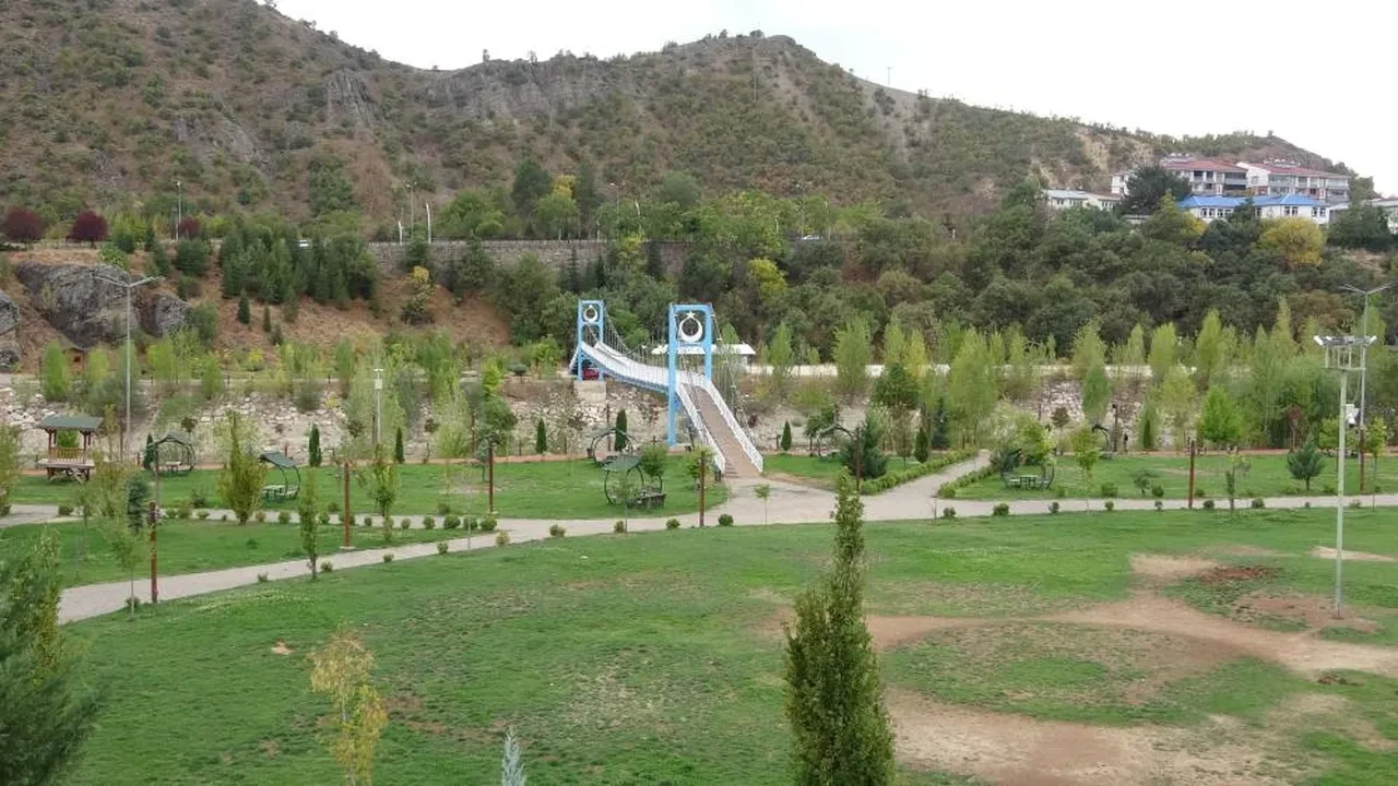 Yazın nüfusu 10 katına çıkan Tunceli ıpıssız kaldı