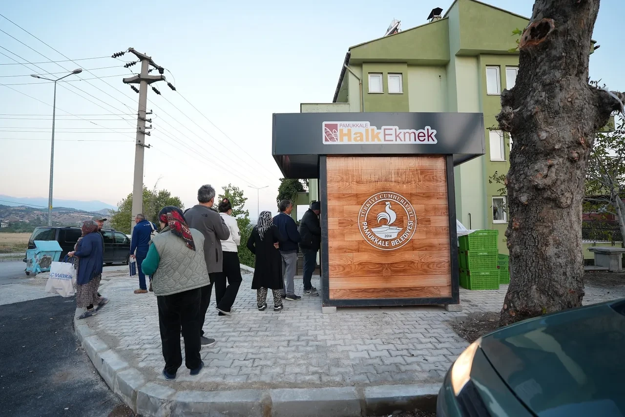 Yeni doğum yapan anneyi sütten kesen ekmek! İçinden çıkan şey mide bulandırdı: 'Artık yemek yiyemiyor' 