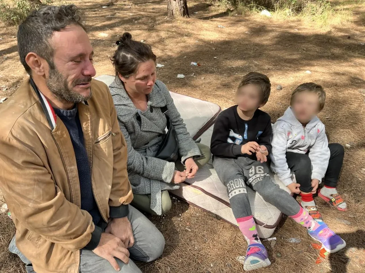 Bir babanın yardım çığlığı! Zorla evlerinden atıldılar, ormanda yaşıyorlar