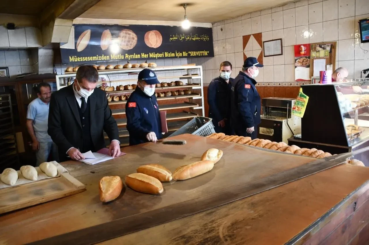 Ekmeğe zam geldi! Yarından itibaren yeni fiyatıyla satılacak