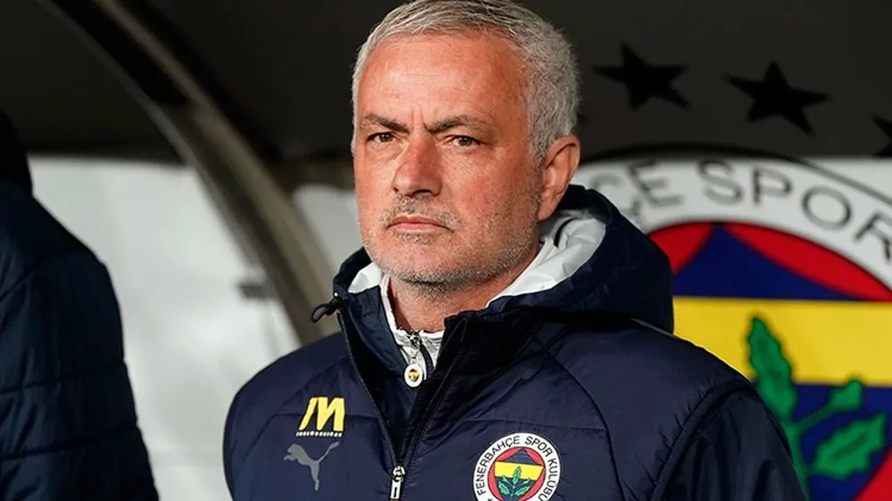 Fenerbahçe'de yeni kriz: Futbolcuların test sonuçları şoke etti! Fatura Jose Mourinho'ya kesildi