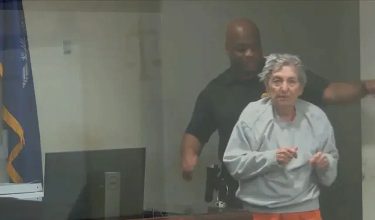 Huzurevine yatırdığı eşini 1 gün sonra öldürdü! 82 yaşındaki kadının üzerinden bir de not çıktı