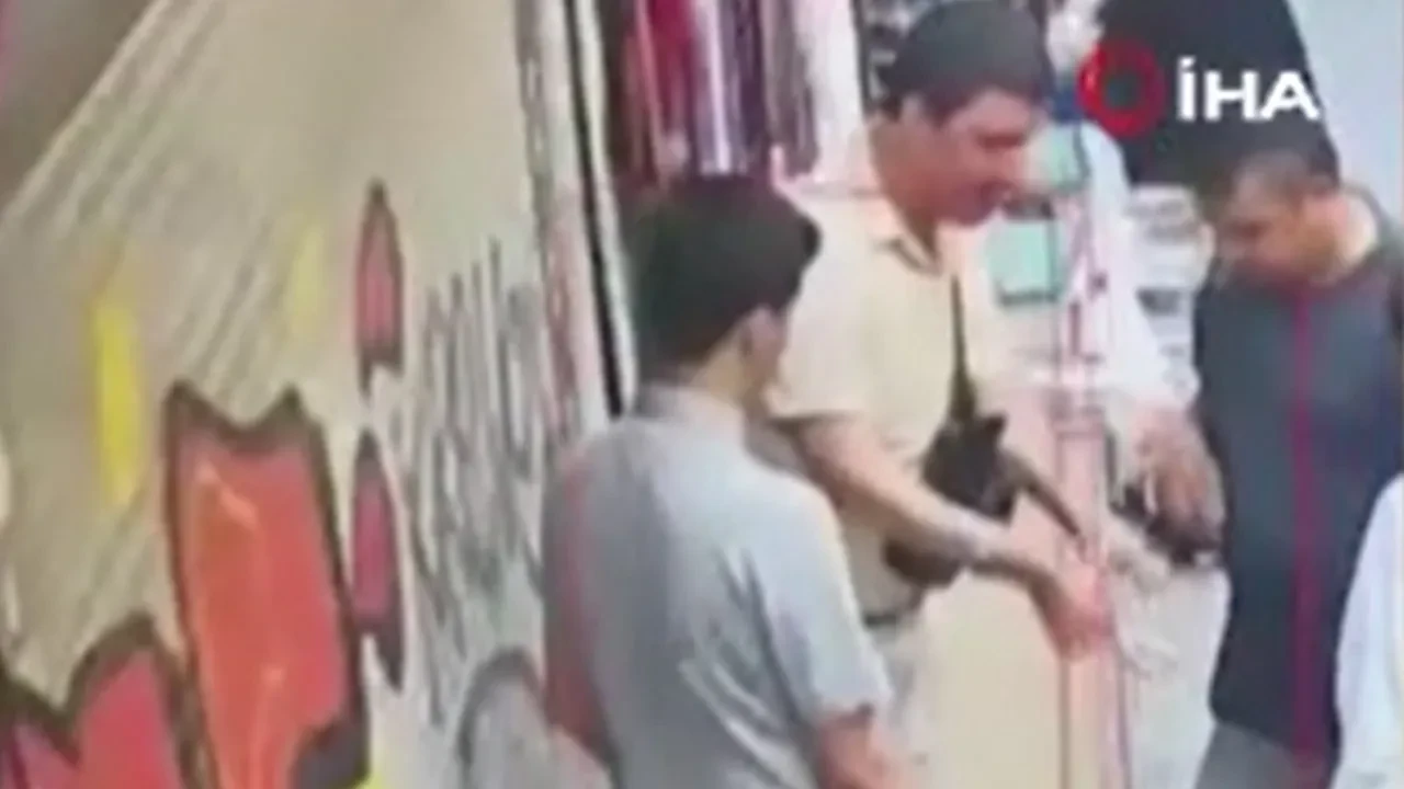 İstanbu'un göbeğinde pes dedirten anlar! Turisti 'tırnakçılık' yöntemiyle soydular