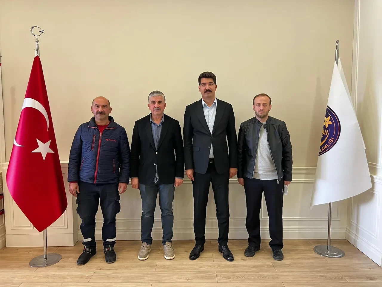 Kaymakam kendi ilçesinin takımında futbolcu oldu