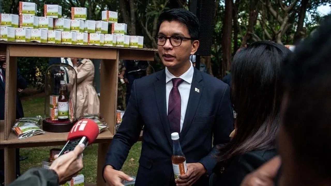 Madagaskar Cumhurbaşkanı Andry Rajoelina ülkesinden kaçtı! Sığındığı ülke dikkat çekti