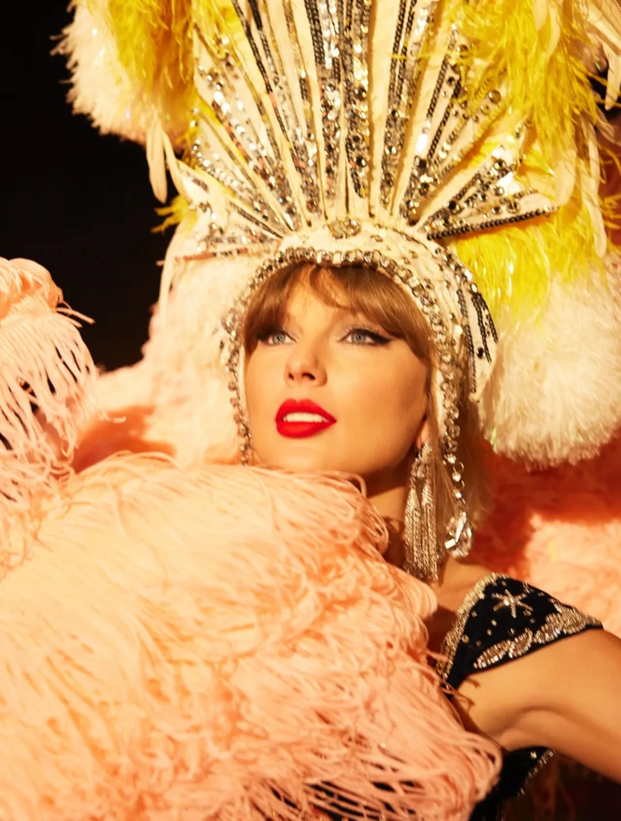 Taylor Swift, Adele'i yerinden etti! Tüm şarkıcıları gerisinde bıraktı