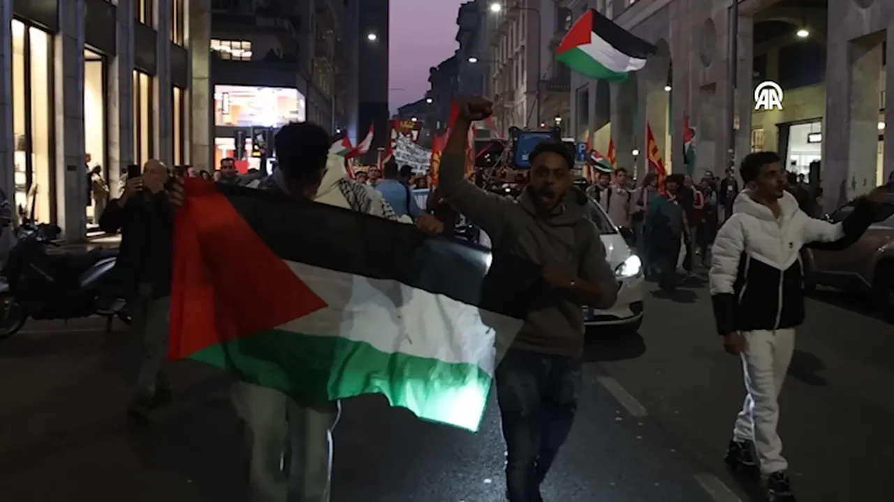 Tel Aviv ile kardeş şehir olmak istemeyen halk isyan etti, sokağa döküldü