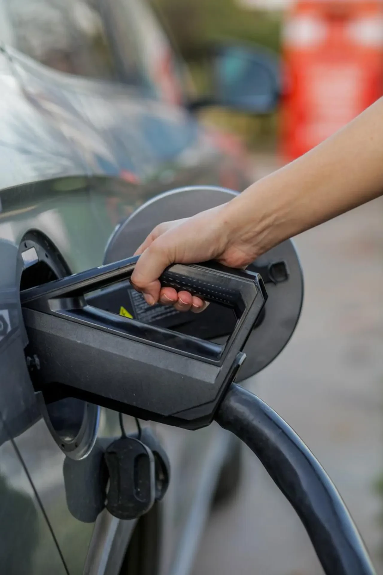 Aklın yolu elektrikli araçları EN YAKIT’a çıkarıyor