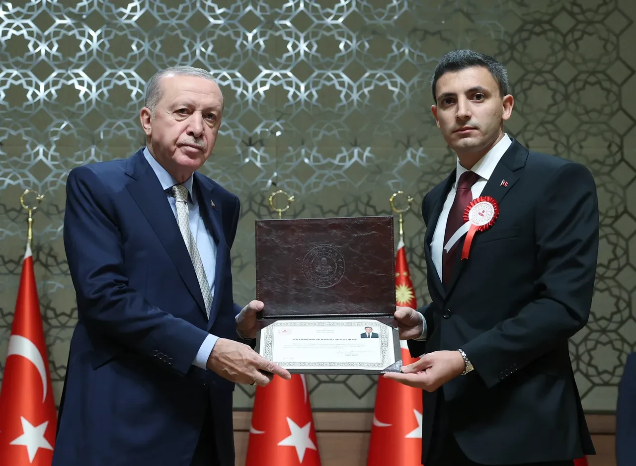 Cumhurbaşkanı Erdoğan'dan yeni kaymakamlara net uyarı! 'Toleransımız yoktur' 