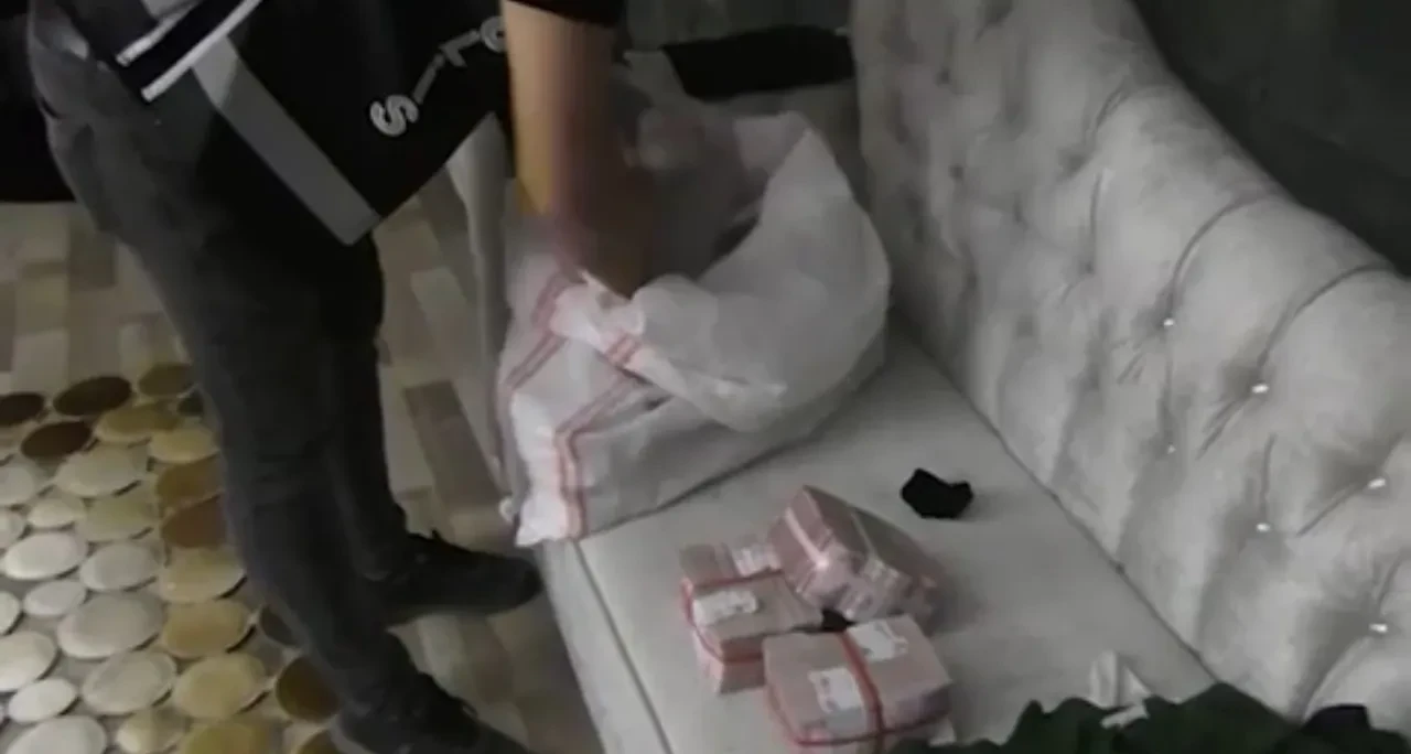 Emniyet'ten mafya avı: Çirkinler, Daltonlar ve Yıldız Çetesi'ne darbe