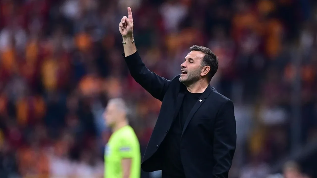 Galatasaray'dan Okan Buruk'a rekor maaş! Deneyimli teknik adamla sözleşme yenilendi