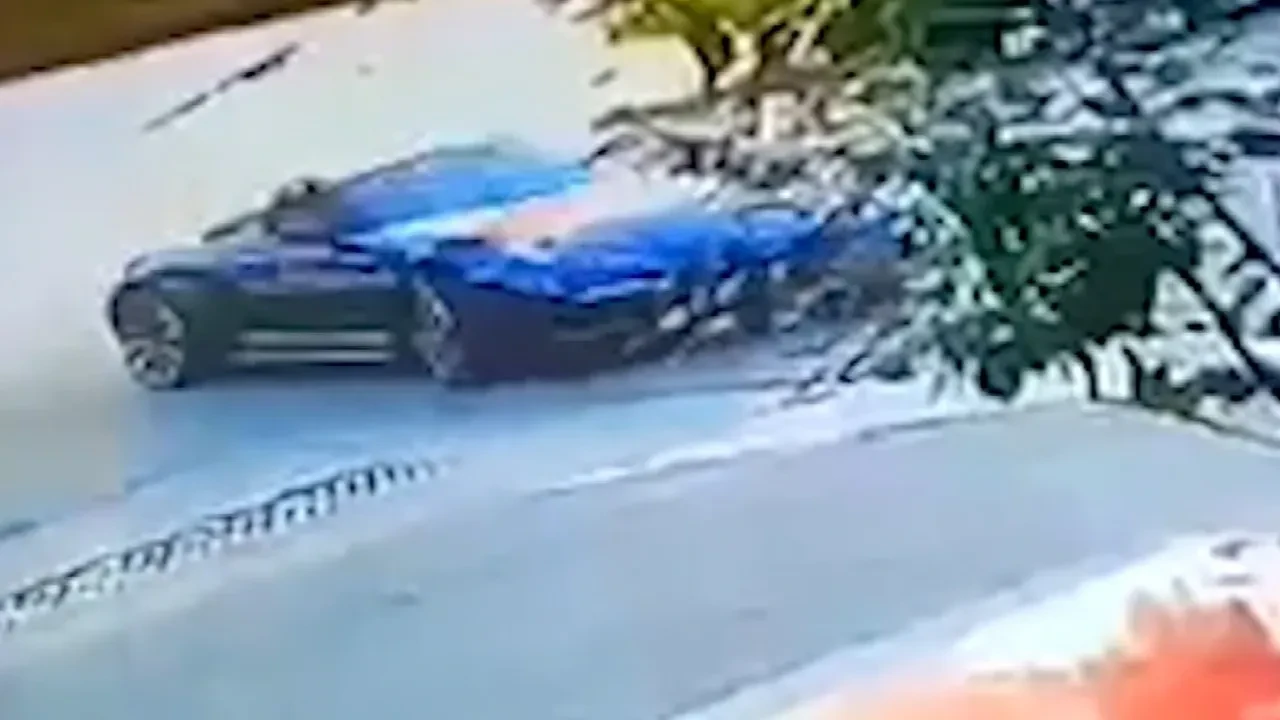 Lüks araçla drift şovu pahalıya patladı!