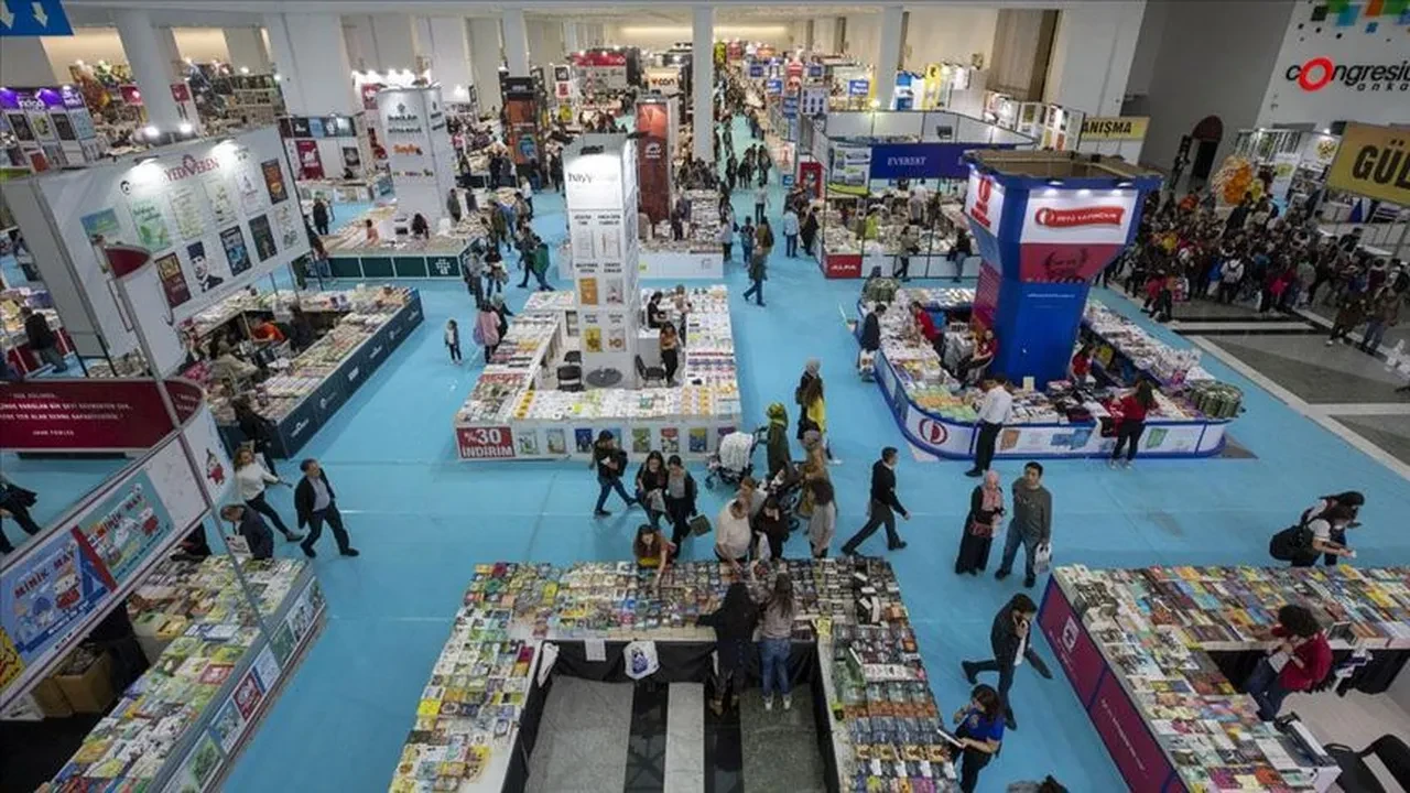 İzmir Kitap Fuarı ne zaman 2025? 6. İzmir Kitap Fuarı ziyaret saatleri