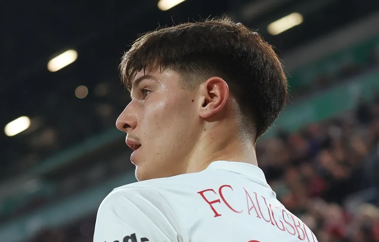 Mert Kömür hangi milli takımda oynuyor?