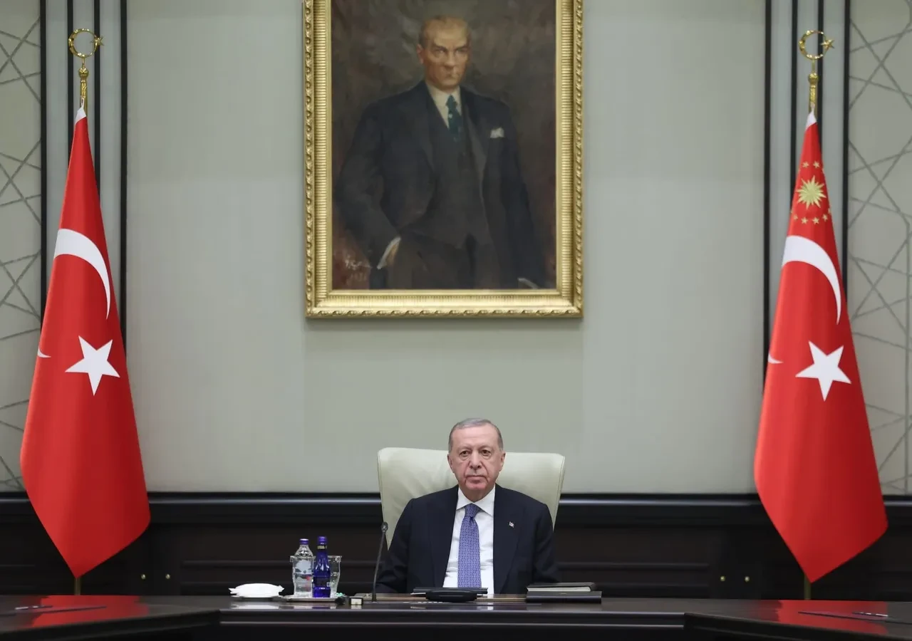 Milyonların gözü Kabine Toplantısı'nda: Masada 4 önemli konu var