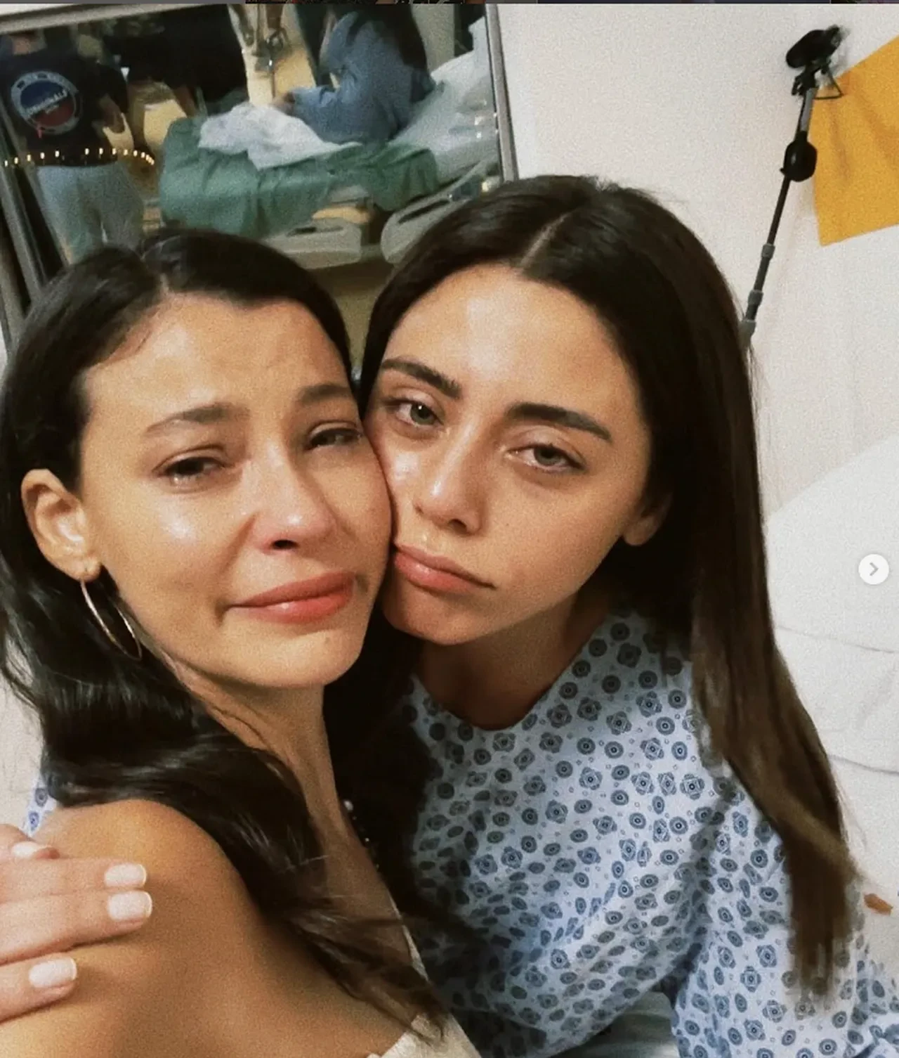 Müjde Uzman burun estetiği iddialarını yalanlamak için video çekti! 