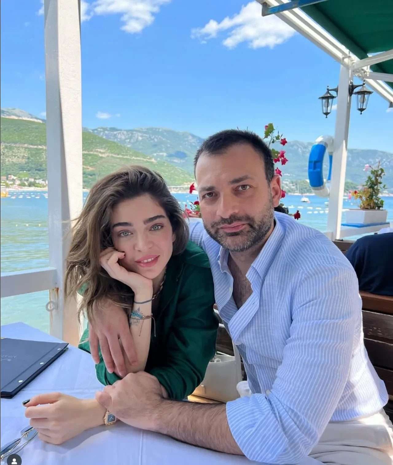 Öykü Çelik evleniyor! Sürpriz evlilik teklifini sosyal medyadan duyurdu