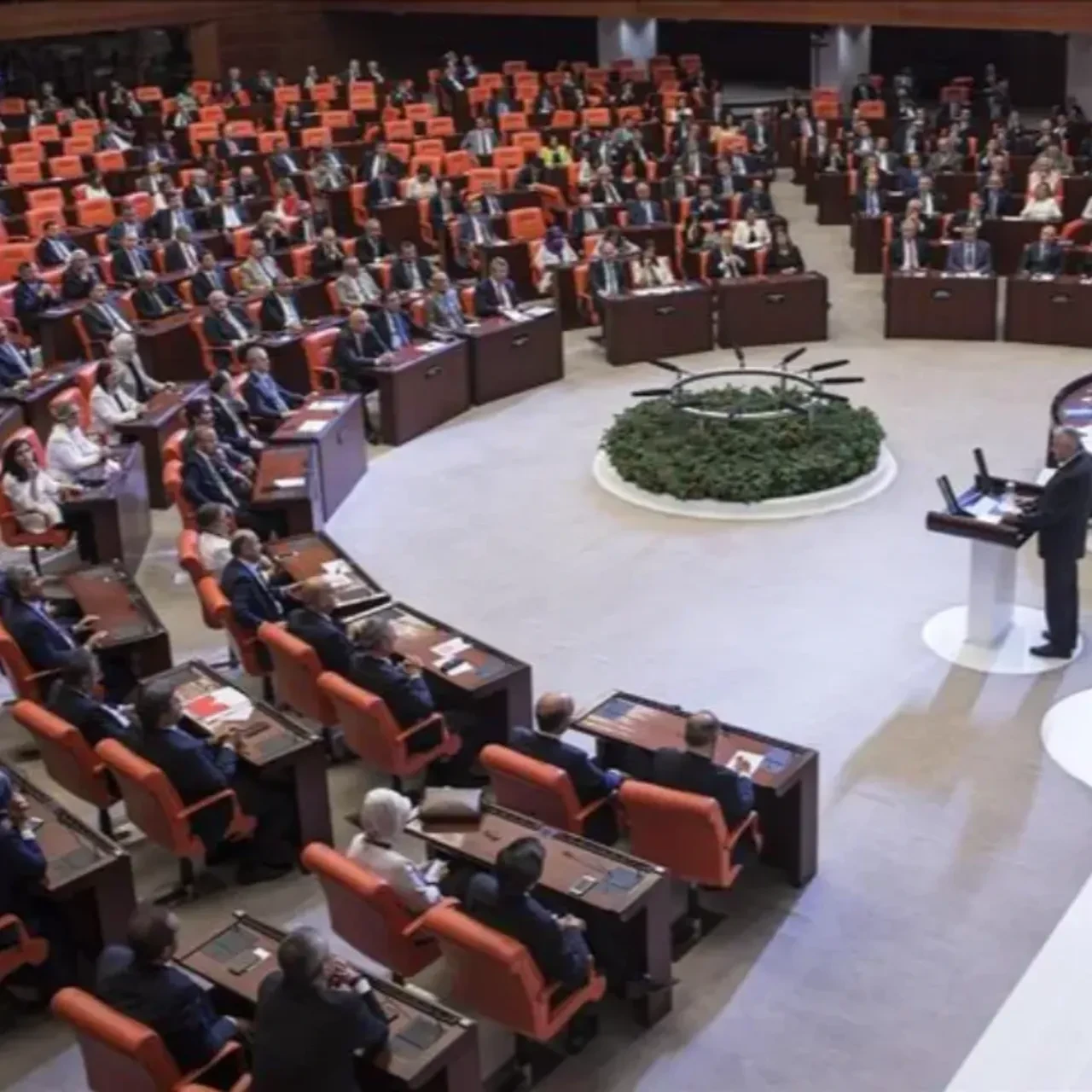 Bütçe maratonu başlıyor: Cumhurbaşkanı Erdoğan'ın imzasıyla TBMM'ye sunuldu