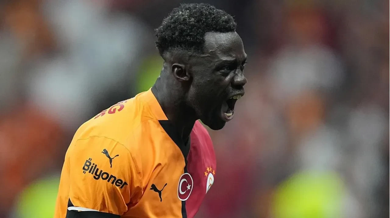 Davinson Sanchez Başakşehir Galatasaray maçında oynayacak mı, neden yok? Karşılaşma 18 Ekim'de oynanacak