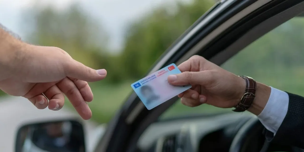 Eski ehliyet yenileme uzatıldı mı son gün ne zaman?