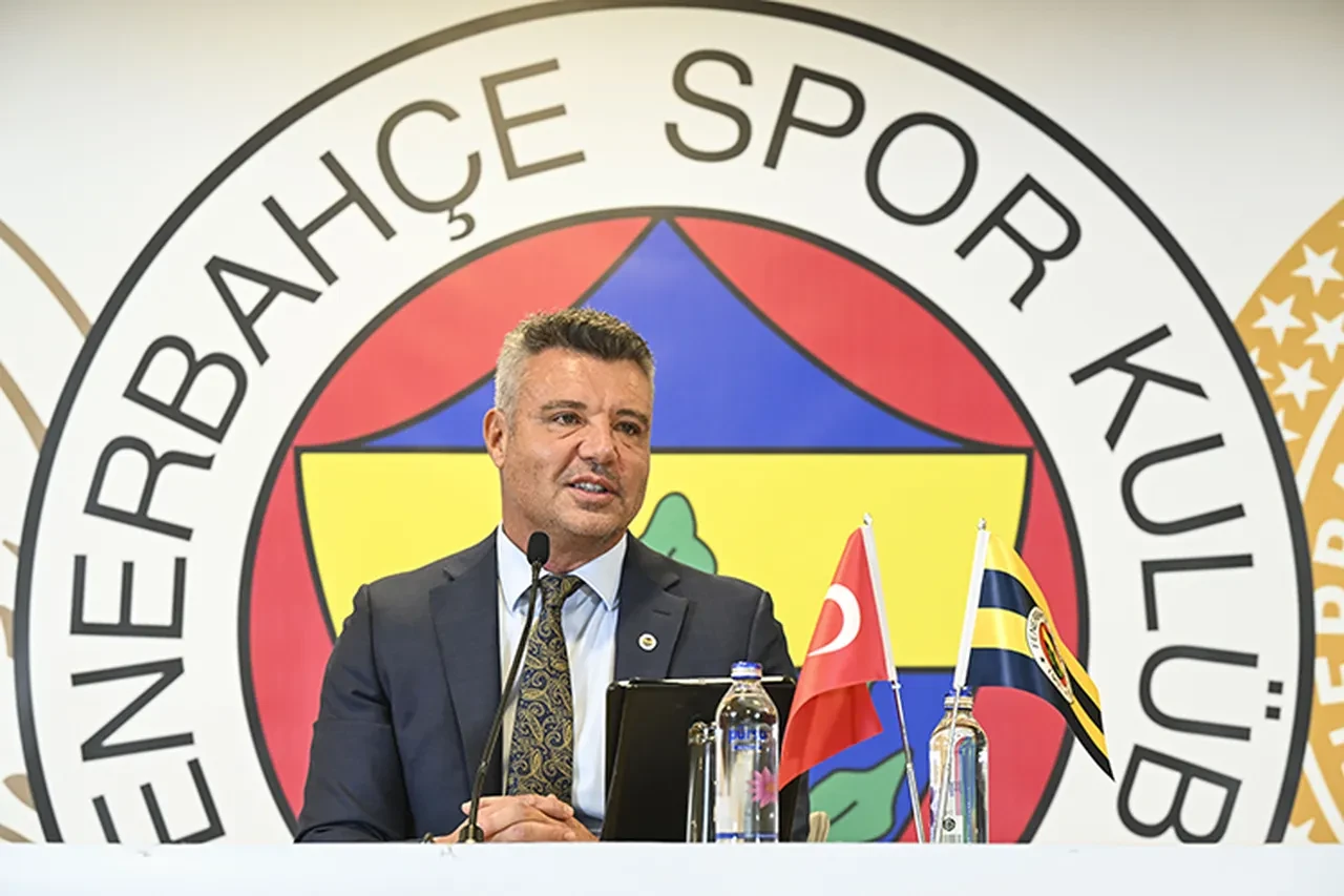 Fenerbahçe'de sürpriz kadro dışı kararı! Tedesco takımda istemedi