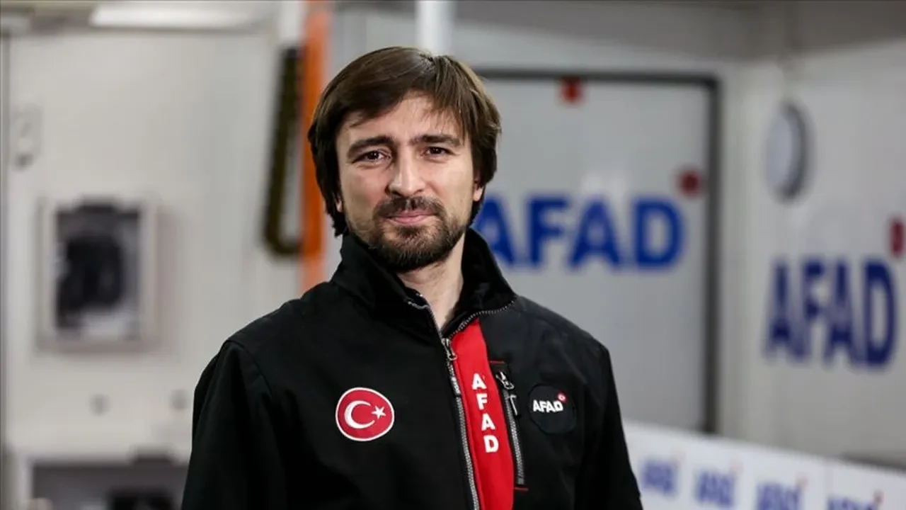 Filistin İnsani Yardımlar Koordinatörlüğüne atanan Büyükelçi Mehmet Güllüoğlu kimdir, nereli?