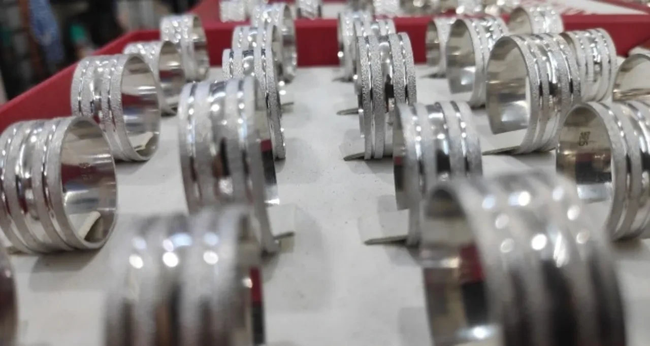 Gümüş neden yükseliyor? 20 Ekim'e dikkat!