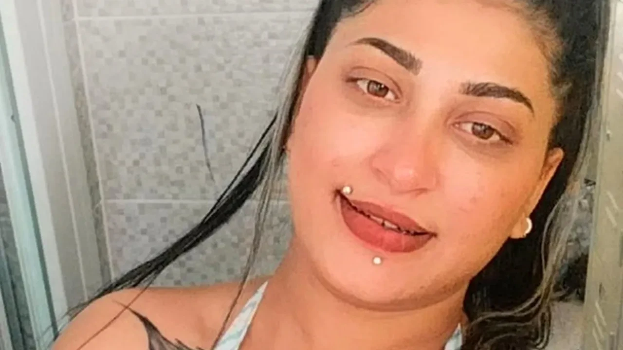 İzmir'de sokak ortasında eski eş vahşeti: Bıçaklayarak öldürdü