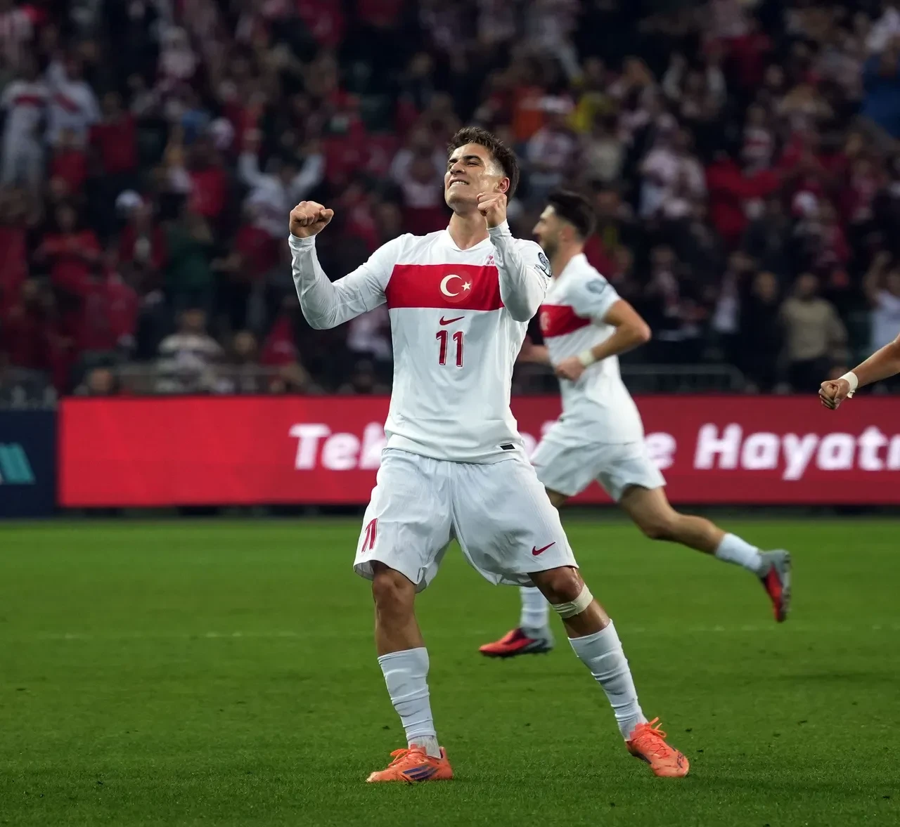 Kenan Yıldız, 2025 Akdeniz Mükemmelliyet Ödülü'ne layık görüldü!