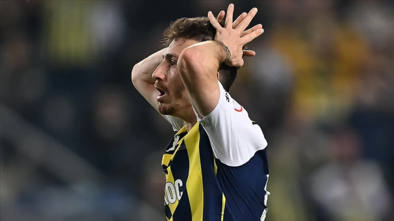 Mert Hakan Yandaş kadro dışı mı bırakıldı, neden? Fenerbahçe'de yeni karar