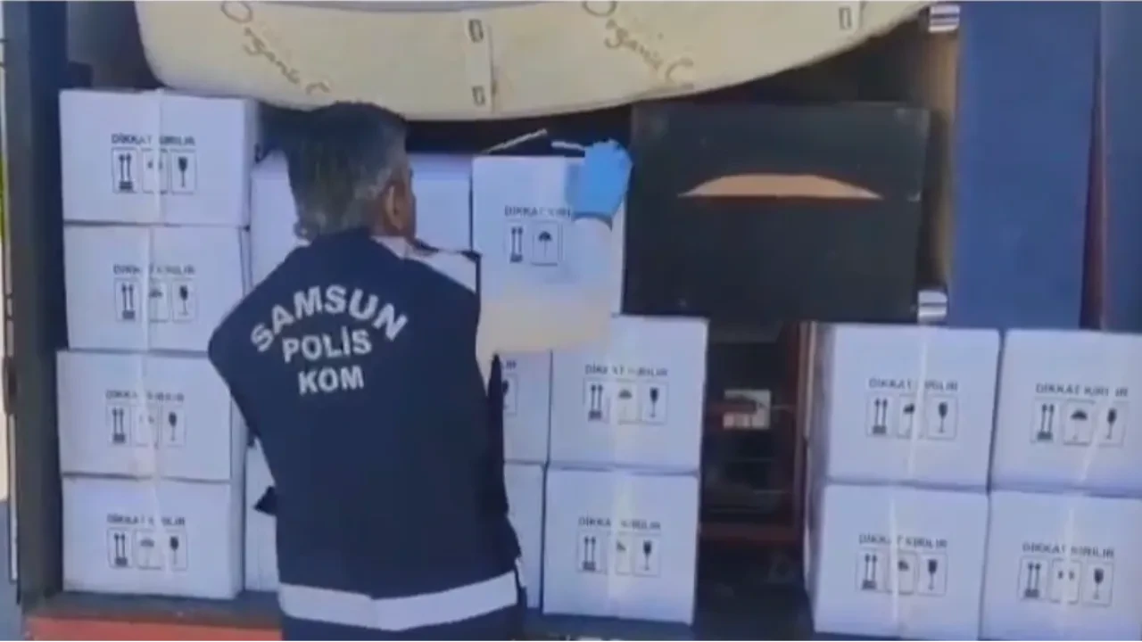 Samsun’da sahte içki operasyonu! Yüzlerce litre alkol ele geçirildi 