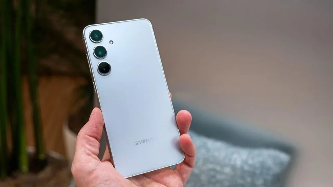 Samsung'dan flaş karar: Beklenen modeli iptal edildi