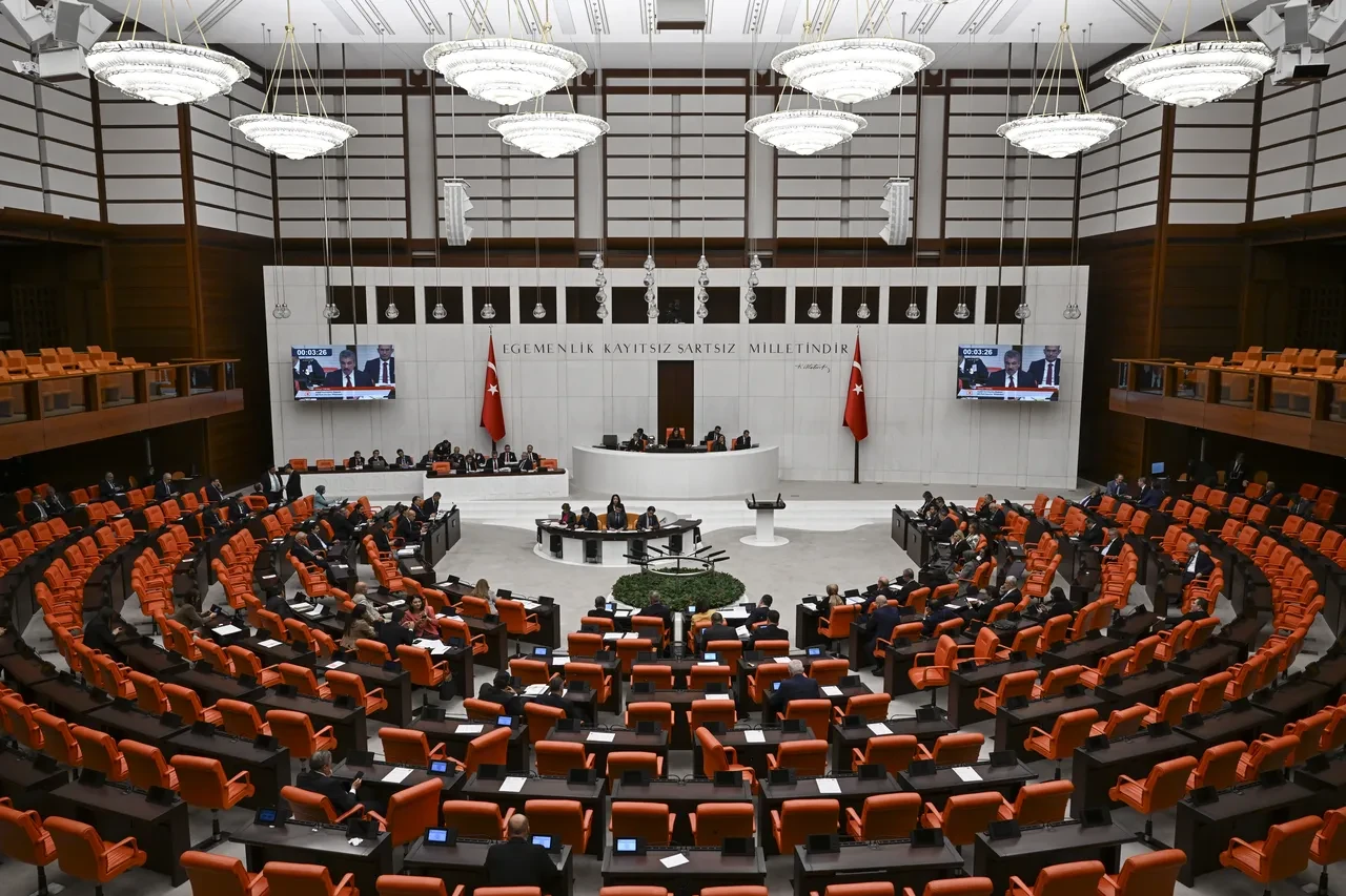 TBMM yeni radar ve hız sınırını görüştü: Trafik cezalarında yeni dönem